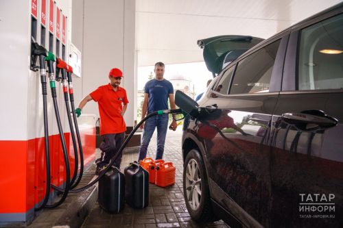 В Татарстане подешевели бензин и дизельное топливо