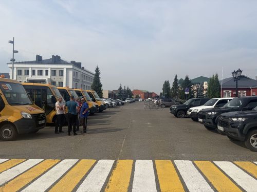 В Пестрецах проверили служебные машины и школьные автобусы