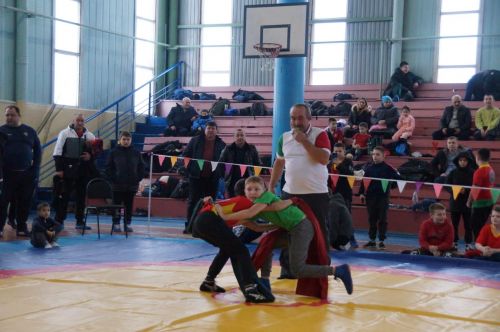 Турнир по национальной борьбе