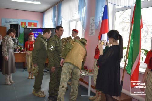 Возложение цветов