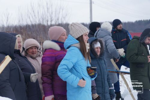 Турнир по хоккею в валенках в селе Чита