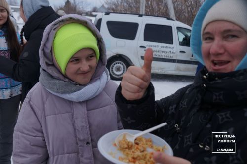 Турнир по хоккею в валенках в селе Чита