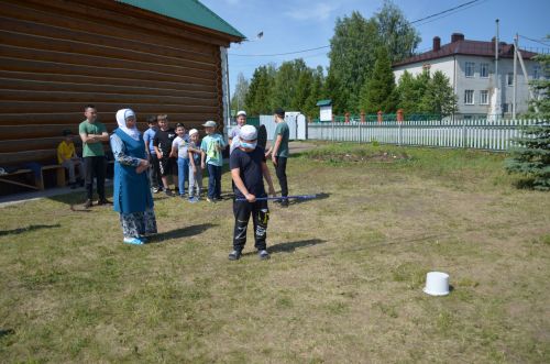 Детский мусульманский Сабантуй при центральной соборной мечети