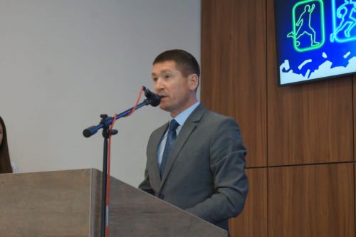 В большом зале администрации состоялось торжественное собрание, посвященное Дню физкультурника