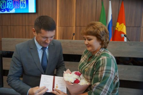 В большом зале администрации состоялось торжественное собрание, посвященное Дню физкультурника
