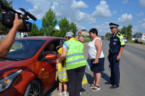 В детском саду «Каенкай» отметили День рождения светофора