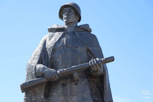 Открытие памятников