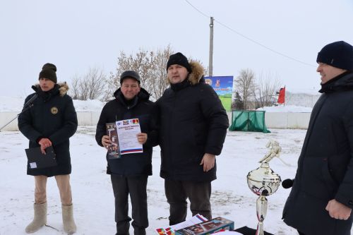 Хоккей в валенках