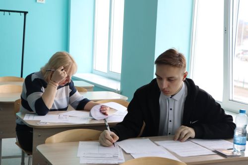 Акция «Сдаем вместе. День сдачи ОГЭ и ЕГЭ родителями»