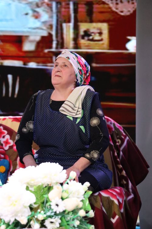 Комедии «Күрәзәче Зөлфирә» и «Кайнана»
