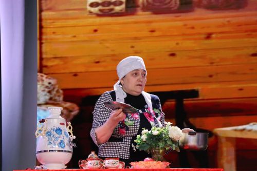 Комедии «Күрәзәче Зөлфирә» и «Кайнана»