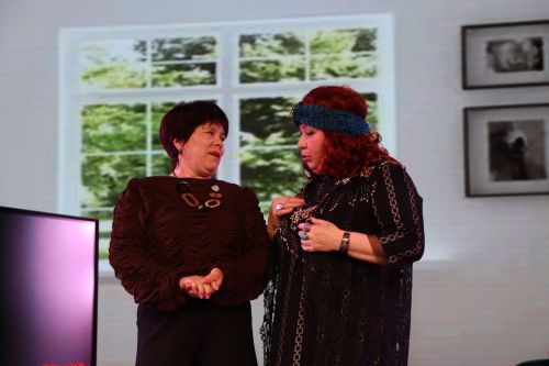 Комедии «Күрәзәче Зөлфирә» и «Кайнана»