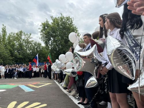 Последний звонок во второй школе