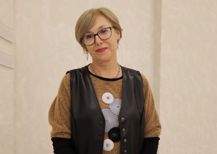 Заместителя главного редактора по телевидению Гульшат Куделькину поздравляем с днем рождения!