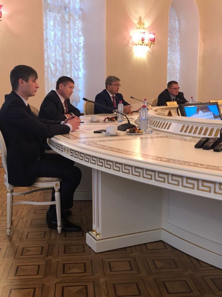 Сегодня в Казанской Ратуше состоялось совещание с участием глав муниципальных образований, входящих в состав Казанской агломерации