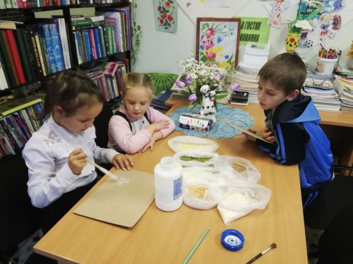 Кулаевские дети участвовали в мастер-классе «Картины из круп»