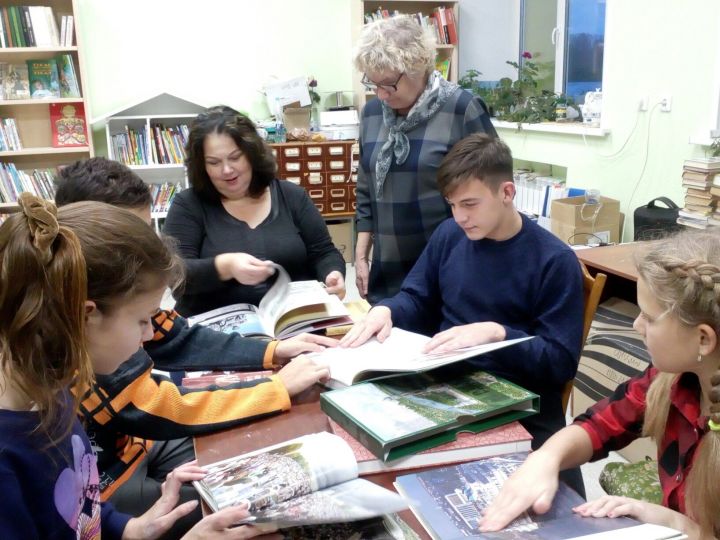 В Кощаковском сельском доме культуры прошёл информационно-познавательный час «Татарстан и его достопримечательности»