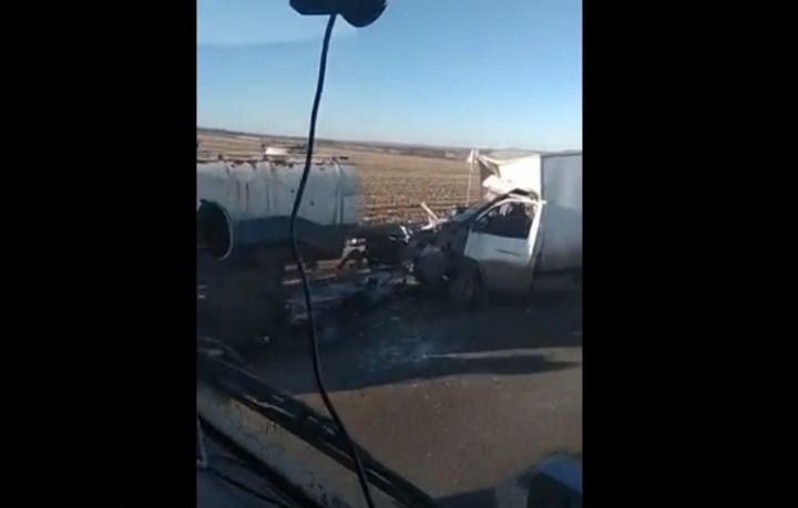 В ДТП на трассе М7 погиб пассажир влетевшей в молоковоз «ГАЗели»