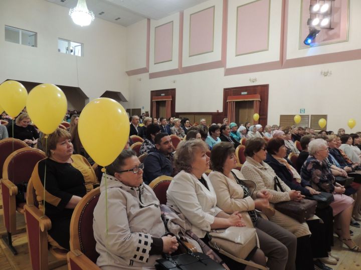 Социальные работники Пестречинского района отметили профессиональный праздник