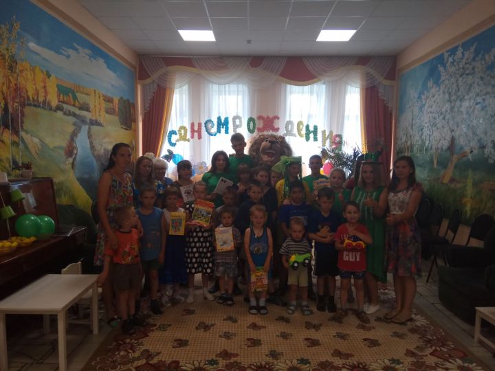 В Пестречинском приюте «Шатлык» поздравили летних именинников
