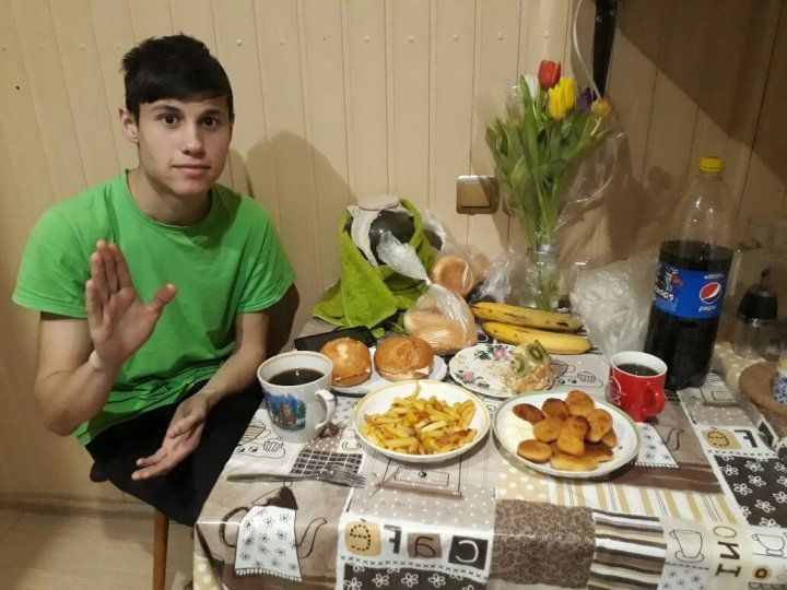 «В обед за внуком зашел какой-то парень, больше мы его не видели»: в Татарстане полиция и волонтеры ищут 19-летнего Алмаза Гильфанова