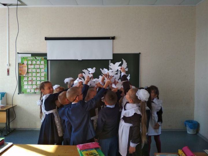В школах Пестречинского района проходят мероприятия в рамках декады «Экстремизму - нет!»