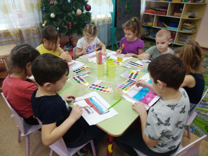 В детском саду N1 "Колокольчик" прошли мероприятия, посвящённые Дню Конституции РФ