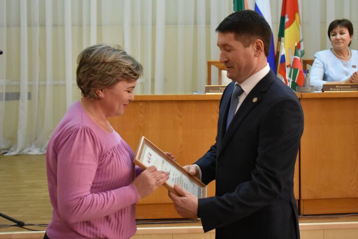 Пестречинцев наградили за хорошую работу в проведении выборов депутатов в Госсовет РТ