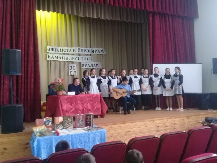 Воины-интернационалисты встретились с учениками Пестречинской средней школы №2