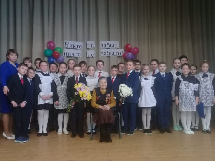 Пестречинские школьники встретились с участницей Великой Отечественной войны