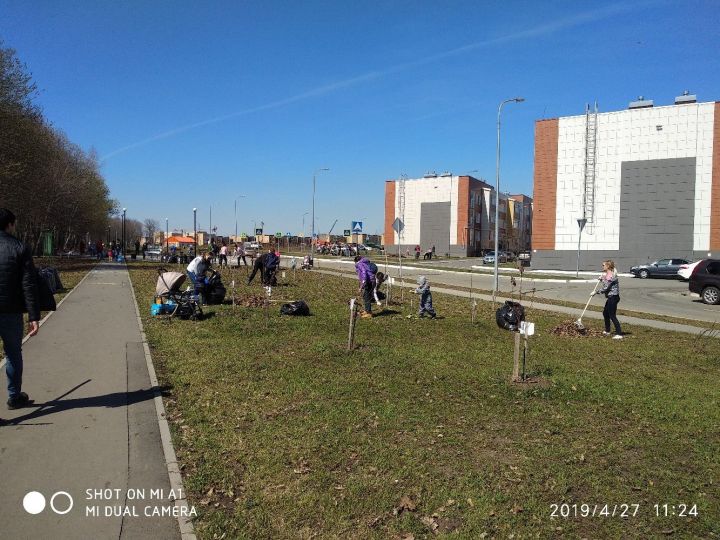 В Царево на субботниках участвуют всегда охотно