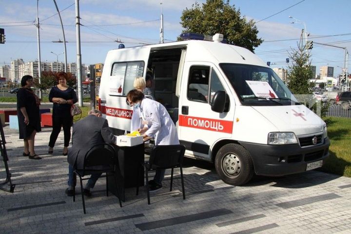 Грипп на пороге: в поликлиниках Татарстана началась вакцинация от вируса