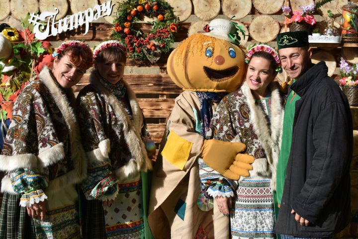 Пестречинцы приняли участие в праздновании Дня садовода в Казани