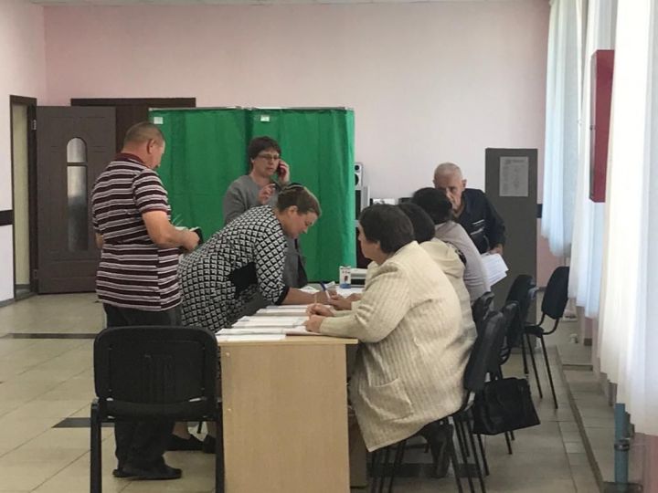 Активно голосуют сегодня на выборах и жители села Белкино