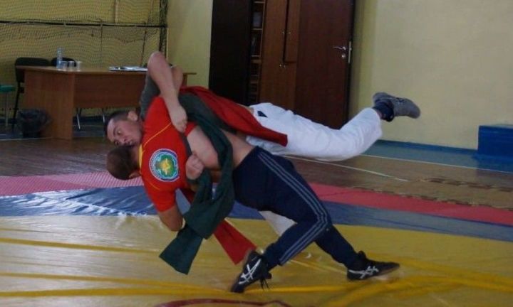 Келәмгә 50дән артык көрәшче чыкты