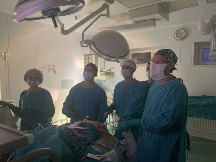 В Татарстане хирурги провели уникальную операцию