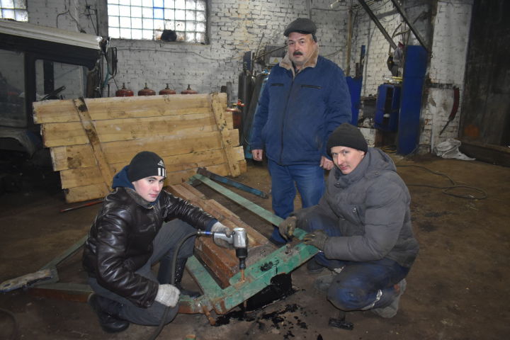 В Пестречинском районе начался ремонт сельскохозяйственной техники