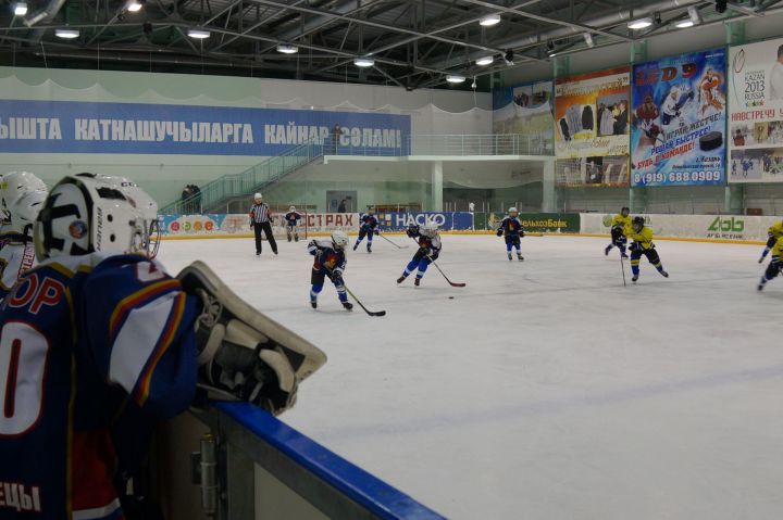 Хоккей: пестречинцы проиграли казанцам