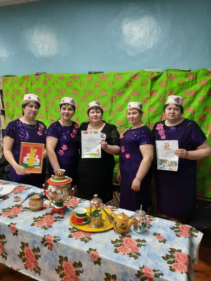 В Читинской сельской библиотеке состоялся праздник татарской культуры “Изге йола, матур гадәт - өлкәннәрнең амәнәте”.