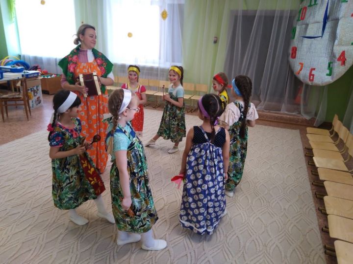 В Пестречинском детском саду «Солнышко» прошла тематическая неделя под названием «Народная культура и традиции»