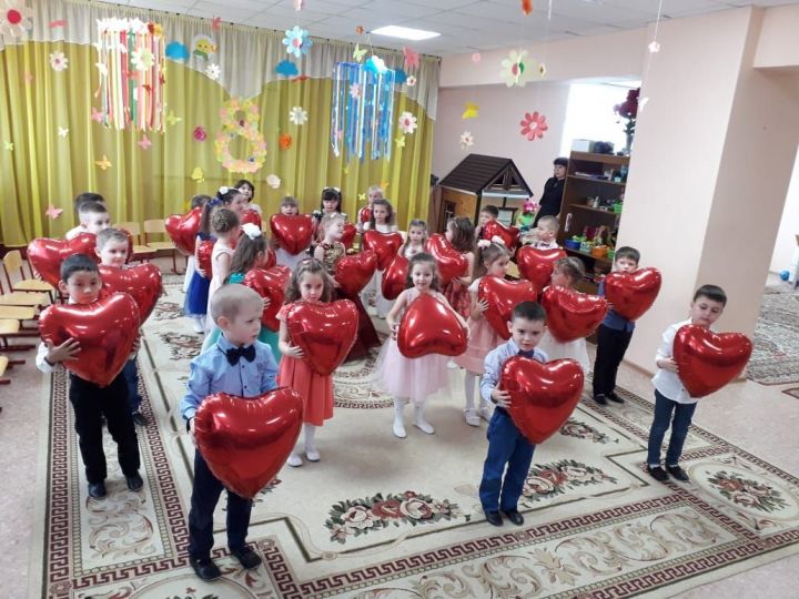 Президент РТ Рустам Минниханов дал поручение Правительству РТ отменить абонентскую плату в детских садах во время нерабочих дней