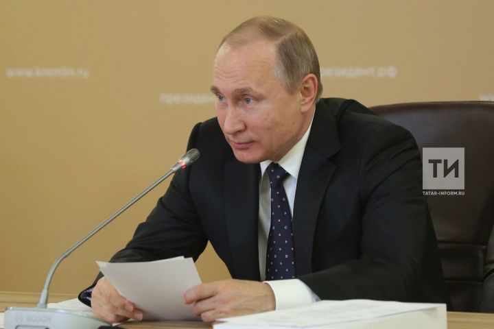 Путин попросил мусульман отметить Ураза-Байрам дома