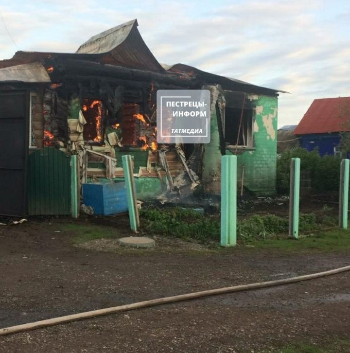 В Пестречинском районе прошлой ночью дотла сгорел дом