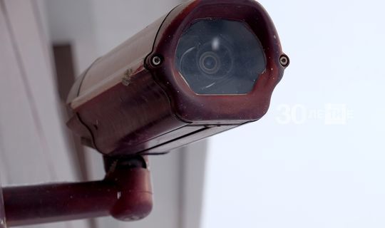 За школьниками установят видеонаблюдение — школы РФ уже получили 28 тыс. камер