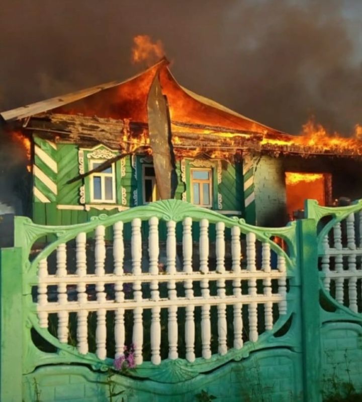 Сегодня ранним утром в с. Кибячи произошёл пожар в жилом доме