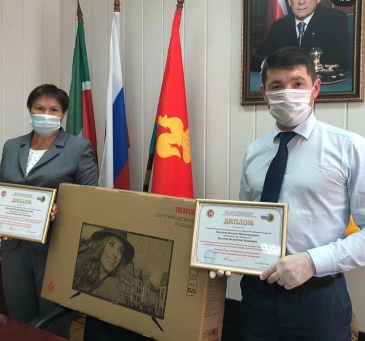 Главе Пестречинского района вручили диплом за победу в республиканском конкурсе