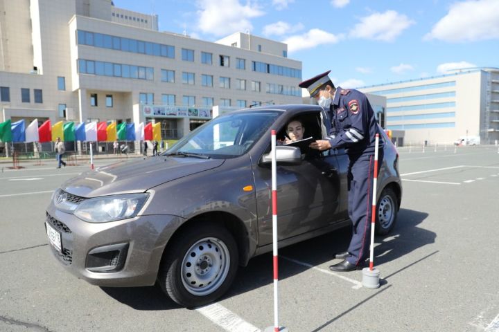 В Казани прошел финал республиканского конкурса водительского мастерства «Автоледи-2020»