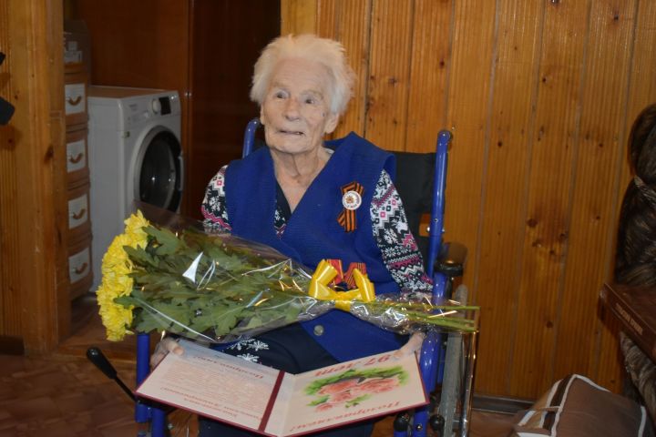 Участница войны из села Пестрецы отметила свое 97-летие