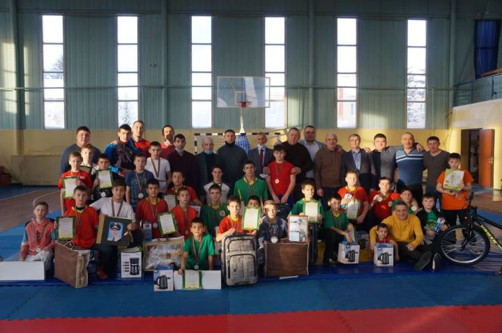 В Пестрецах состоялся шестой открытый турнир по борьбе "Корэш"