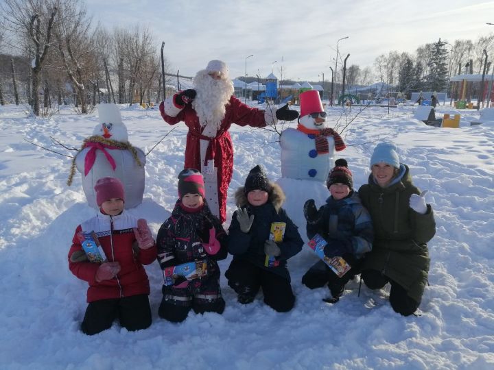 В селе Кощаково прошел новогодний фестиваль Снеговиков